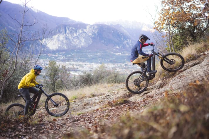 De Cube One55 klimt goed, maar niet zo zelfverzekerd als we gewend zijn van de meer gematigde e-mountainbikemodellen uit de Opper-Palts.