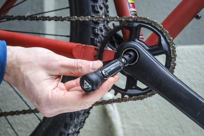 Topeak gebruikt de holte in de krukas voor zijn BB Hide'n Tool voor een slim gereedschap