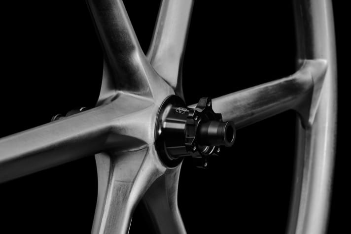 Bike Ahead Composites: Nieuw – 3 hot carbon onderdelen van Veitshöchheim