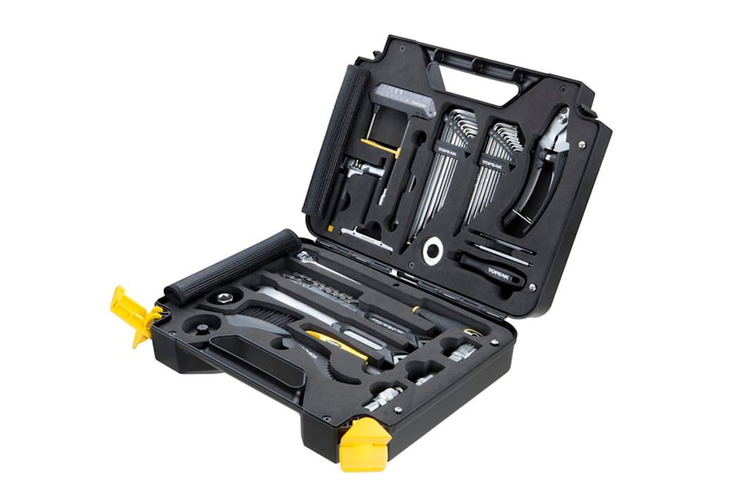 In de robuuste koffer zijn de Topeak gereedschappen veilig en overzichtelijk gesorteerd. Een magnetisch vak biedt ruimte voor extra gereedschap.
